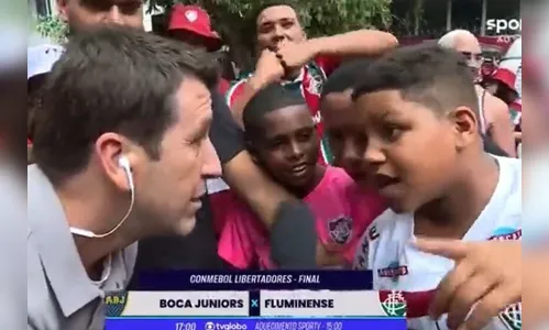 Repórter é pego de surpresa em entrevista: 'Boca vai cair de boca…'