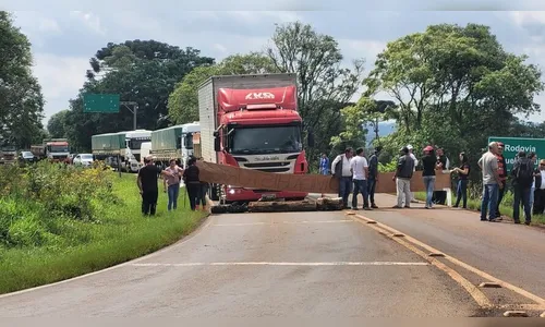 Indígenas bloqueiam BR-373 em protesto; veja rotas alternativas