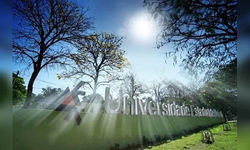 UEM abre mais de 60 vagas para professores em concursos públicos; veja