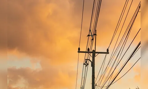 Dois postes de concreto são furtados em Rio Bom