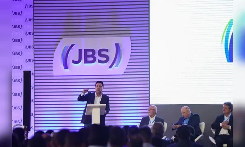 Ratinho Jr busca junto à JBS instalação de frigorífico de suínos no PR