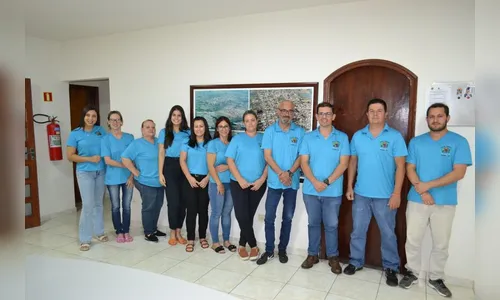 Servidores da Câmara de Faxinal aderem ao uso de uniformes