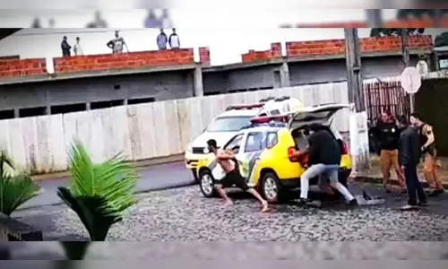 Suspeito algemado foge de policiais no Paraná; assista o flagrante