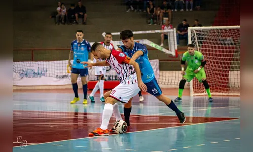 Apucarana Futsal visita o Medianeira por vaga na semifinal