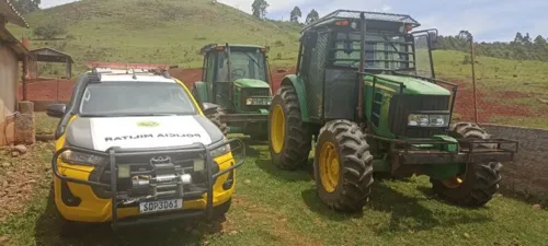 Tratores estavam em propriedade rural de Taquarinha