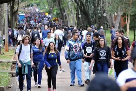 UEL tem 16.378 candidatos, incluindo treineiros, inscritos para o vestibular