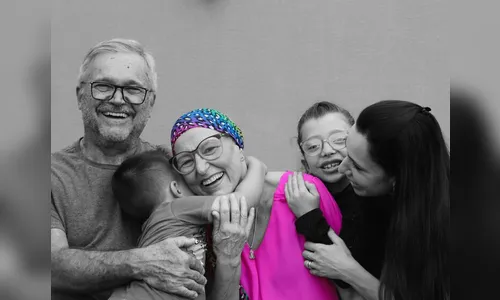 Exposição fotográfica celebra luta de quem enfrenta o câncer