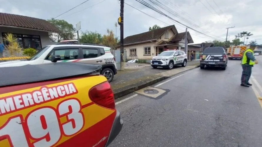 Fato ocorreu dentro de uma agência da Centrais Elétricas de Santa Catarina