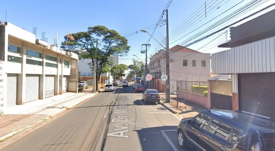 Avenida Dr. Munhoz da Rocha