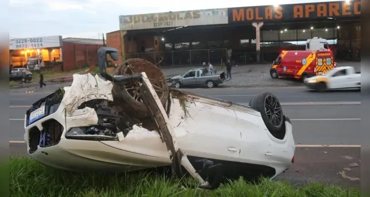 Carro de luxo tem valor aproximado de R$ 1 milhão.