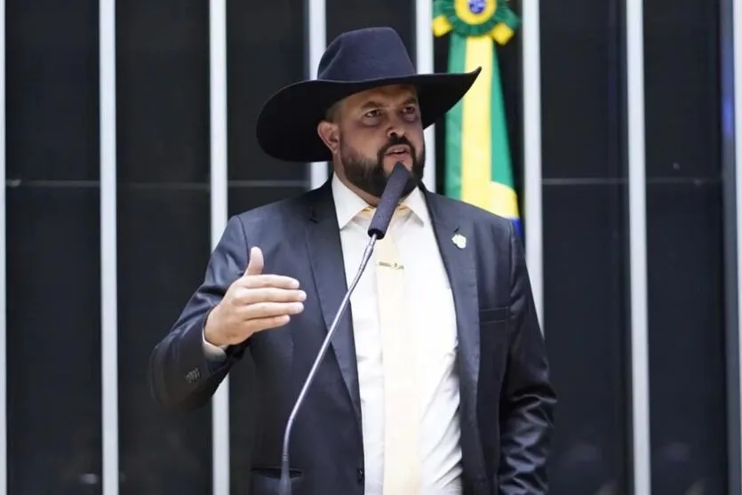 Deputado também deu sua versão na delegacia