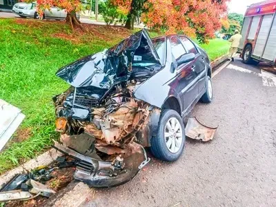 O acidente ocorreu na manhã deste sábado