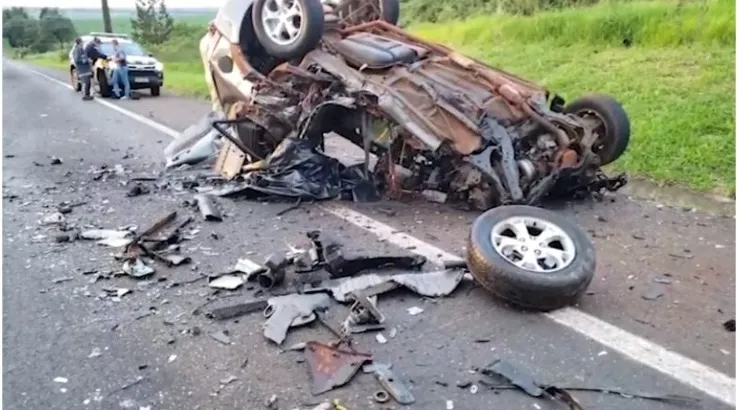 O motorista do Hyundai Tucson morreu na hora.