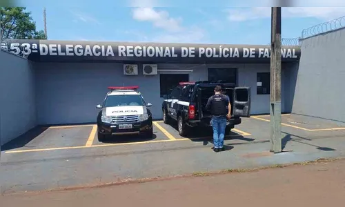 Jovem de 22 anos suspeita de tráfico de drogas é presa em Faxinal