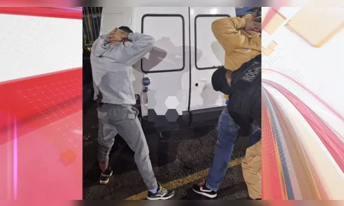 Caminhonete roubada é recuperada e homem com tornozeleira vai preso