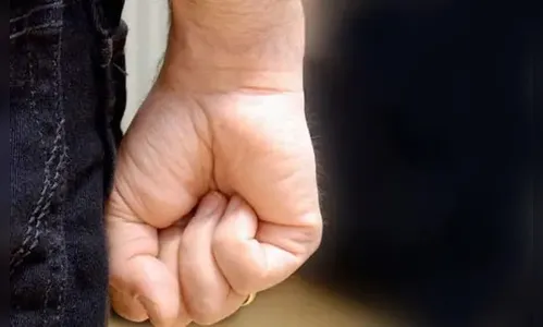 Homem não aceita fim do relacionamento e ameaça a ex em Lunardelli