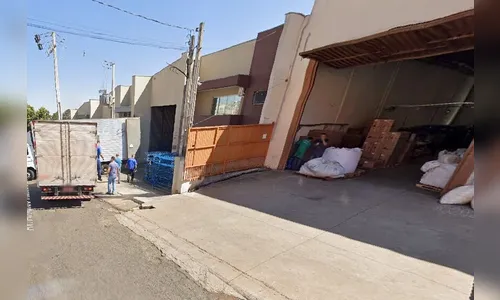 Trabalhador fica prensado por máquina após acidente de trabalho