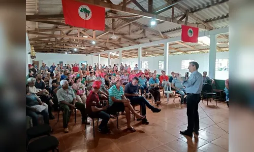 Moradores de assentamento recebem títulos definitivos de propriedade