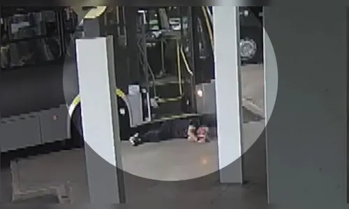 Idoso é nocauteado por motorista de ônibus no PR; vítima sofre TCE