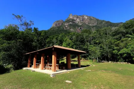 Após três anos, IAT reabre espaço para camping no Pico do Marumbi