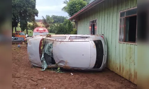 Vale do Ivaí: jovem e idosa de 65 anos ficam feridas após capotamento