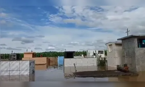 Cemitério que alagou no Paraná não tem licença ambiental, afirma IAT