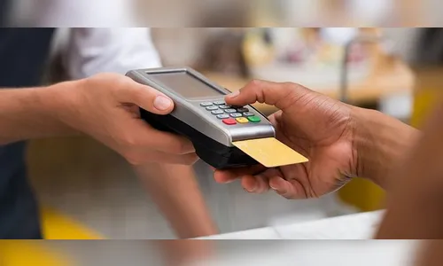 Idosa perde quase R$ 5 mil após ser enganada por casal em Jandaia