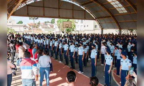 Colégios do PR participam de consulta sobre modelo cívico-militar