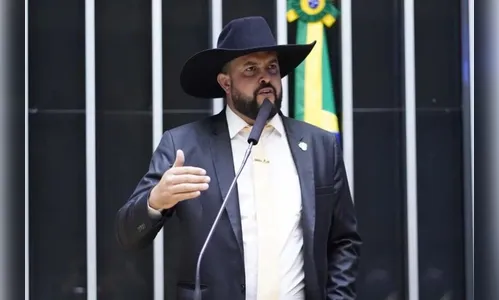 Deputado Zé Trovão é denunciado por violência doméstica