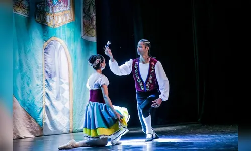 Escola Municipal de Artes encerra 8 dias de espetáculos com casa cheia