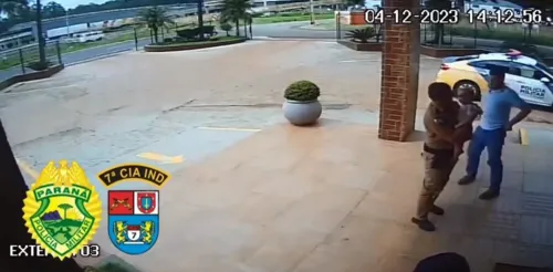 Imagens de monitoramento flagraram ação policial