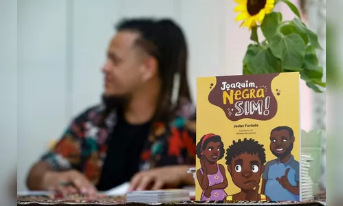 Professor da rede estadual lança livro que aborda racismo estrutural