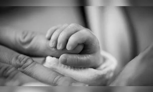 Mulher é agredida enquanto amamentava filho na creche em Grandes Rios