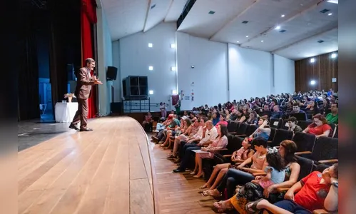 Palestra debate importância da família e escola na Educação Inclusiva