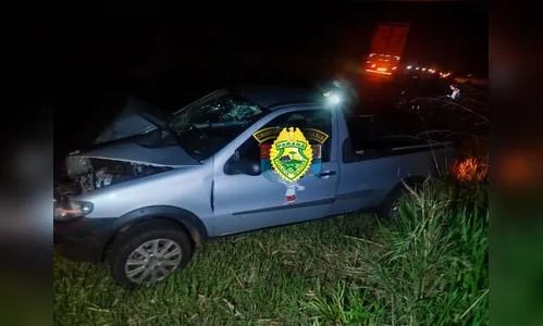 Engavetamento entre três veículos mata quatro pessoas no Paraná