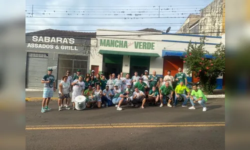 Torcida do Palmeiras prepara festa em Apucarana para 12º título