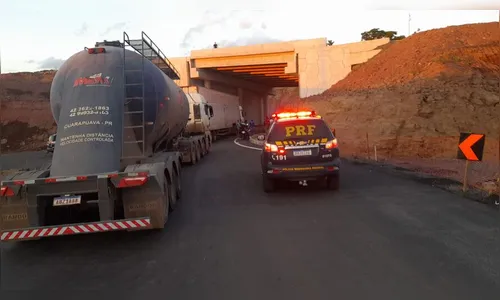 PRF libera trecho do Contorno de Jandaia interditado por grevistas