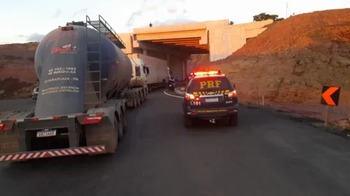 Trecho do km 215 da BR-376 foi desobstruído