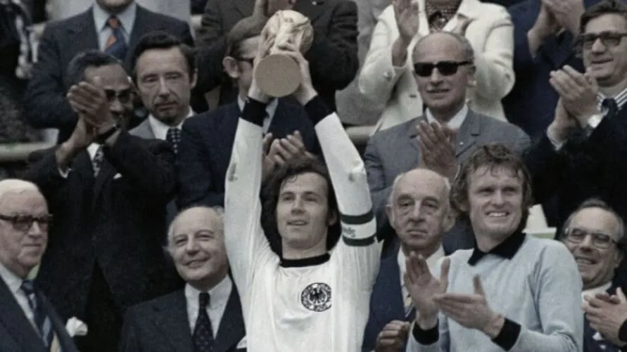 Beckenbauer faleceu enquanto dormia, segundo a família