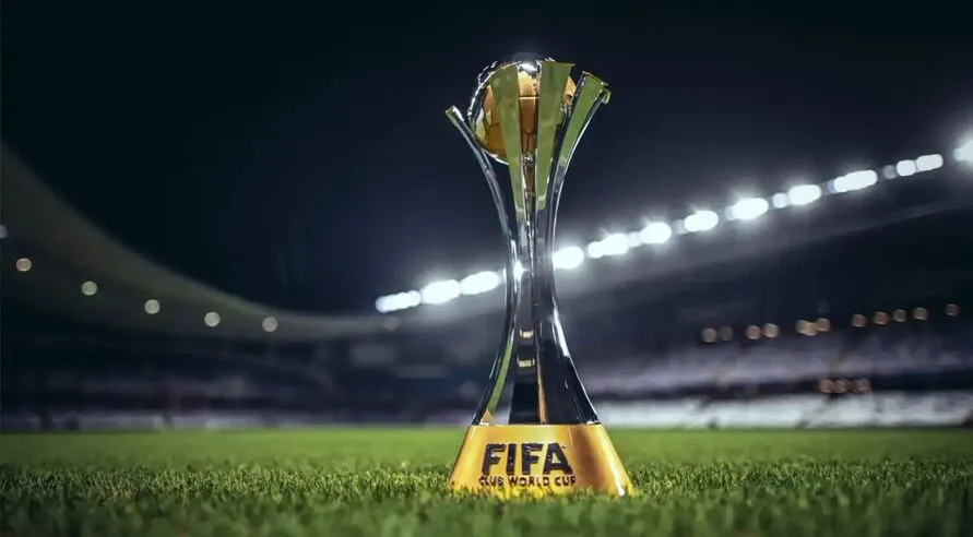 TNT Sports BR on X: A FIFA definiu o novo formato do Mundial de Clubes que  começará a ser disputado entre junho e julho de 2025! O que achou? 🤔   /