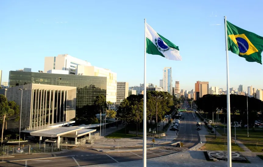 A Assembleia Legislativa do Paraná, no Centro Cívico de Curitiba