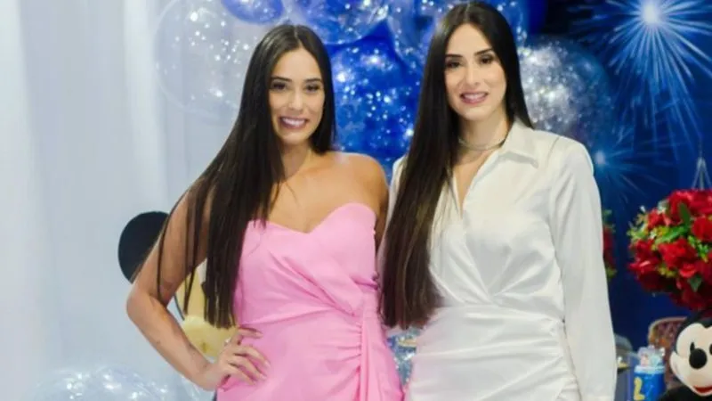 Anny, participante do BBB, e Enny são irmãs gêmeas