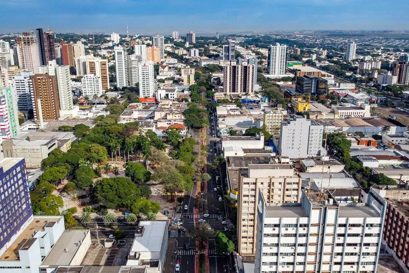 Avenida Brasil, em Maringá, cidade da região Norte Central do Paraná