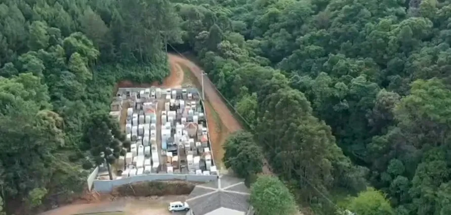 Cemitério fica na comunidade rural Conceição dos Túlios