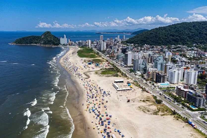 Drone de praia no balneário Caiobá