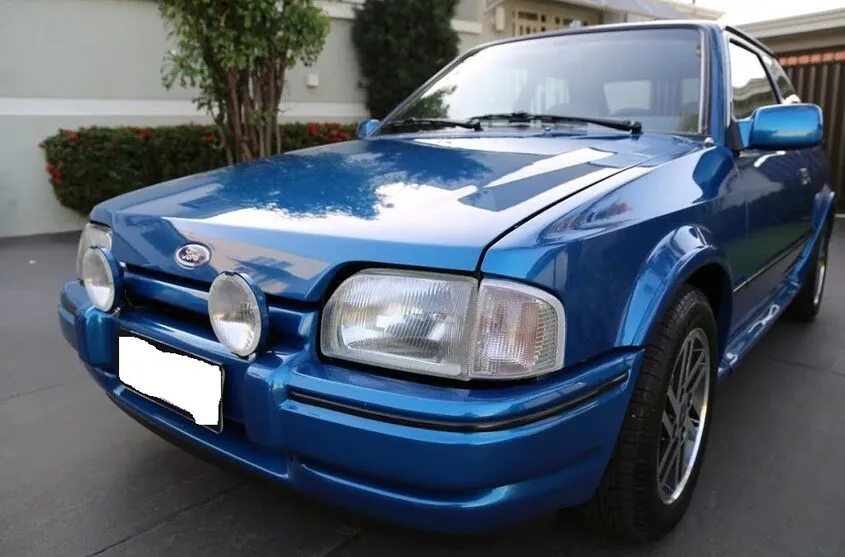 O carro foi levado da  Rua Tomio Nakamura.