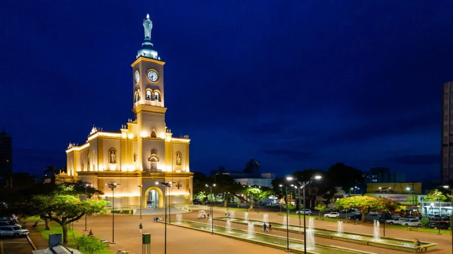 O projeto de modernização da iluminação pública de Apucarana foi levado a dezenas de bairros