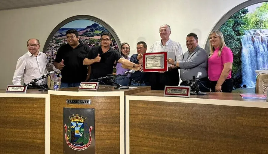 Orlando Pessuti recebeu o título de Cidadão Honorário de Rio Branco do Ivaí