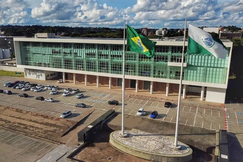 Os aprovados no certame irão compor a equipe de profissionais que atuam em diferentes secretarias e autarquias do Governo do Paraná