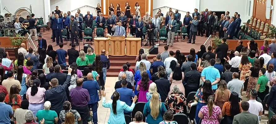 Primeiro culto foi realizado na noite desta quinta-feira (11)